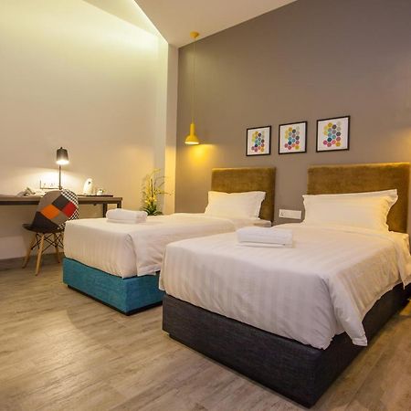 Bzz Hotel Skudai Dış mekan fotoğraf