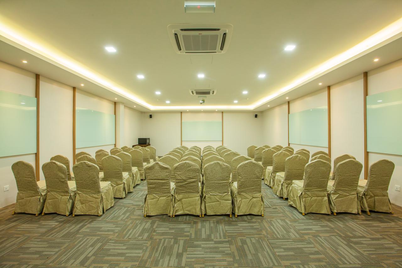 Bzz Hotel Skudai Dış mekan fotoğraf