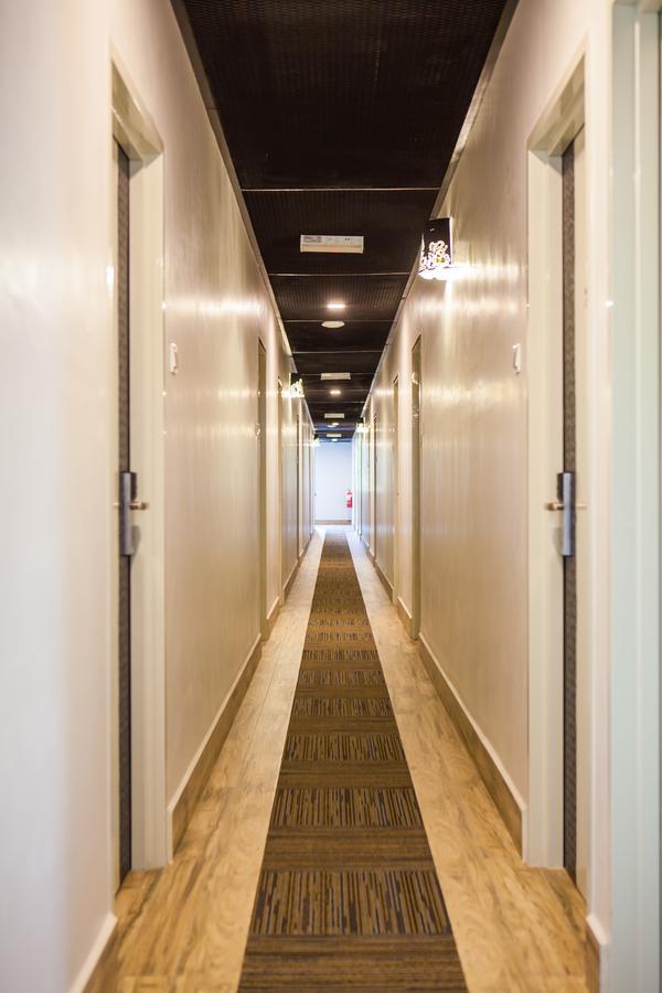 Bzz Hotel Skudai Dış mekan fotoğraf