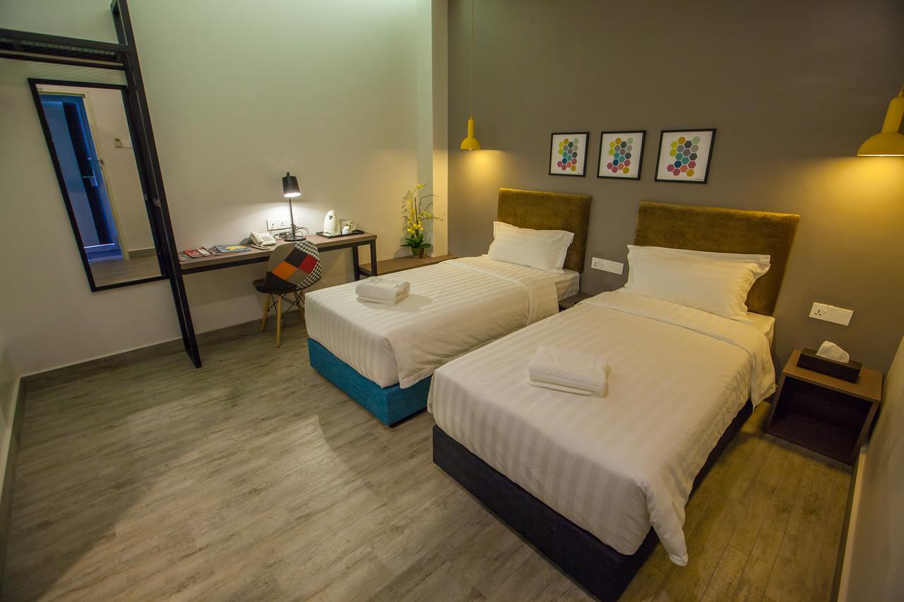 Bzz Hotel Skudai Dış mekan fotoğraf