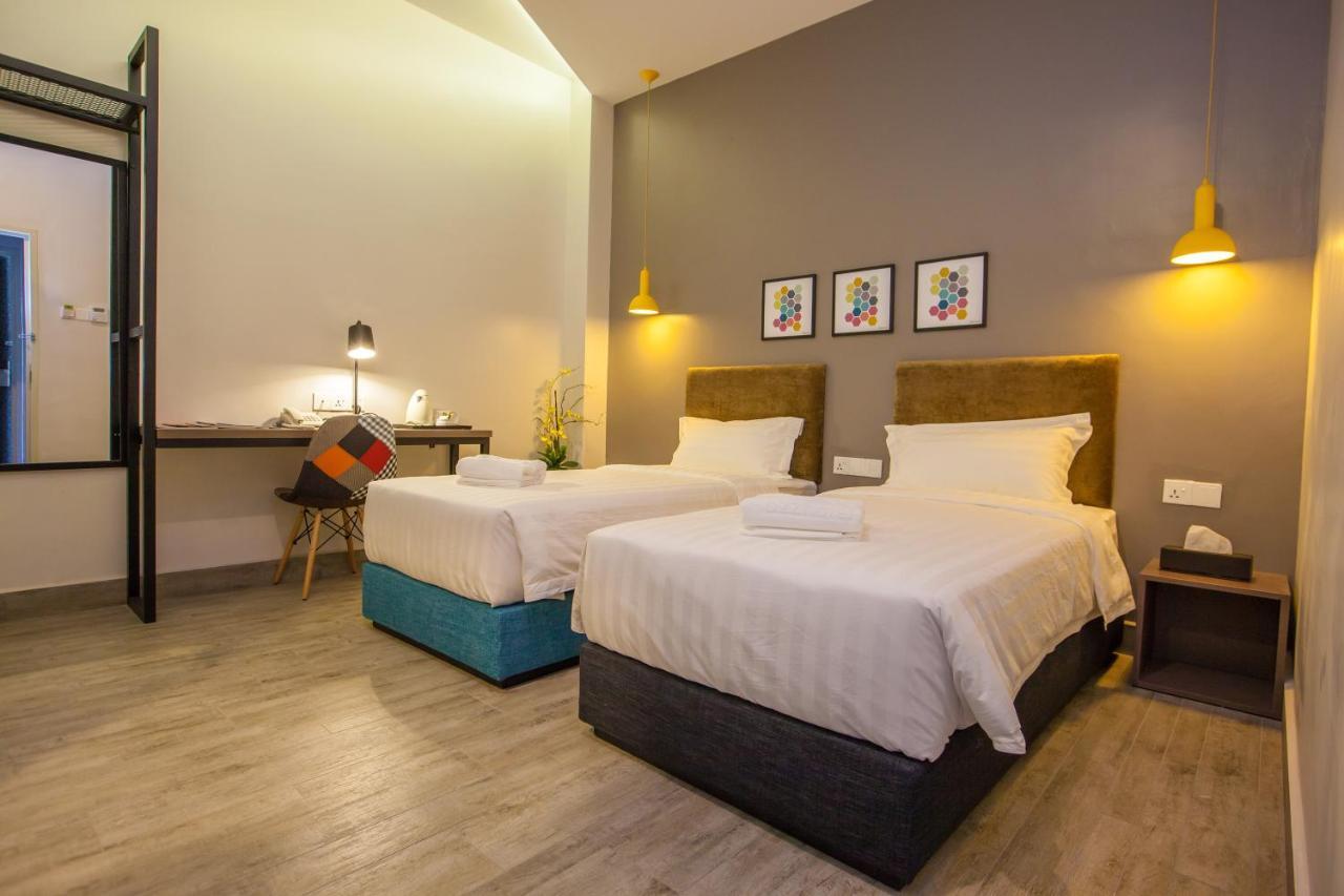 Bzz Hotel Skudai Dış mekan fotoğraf